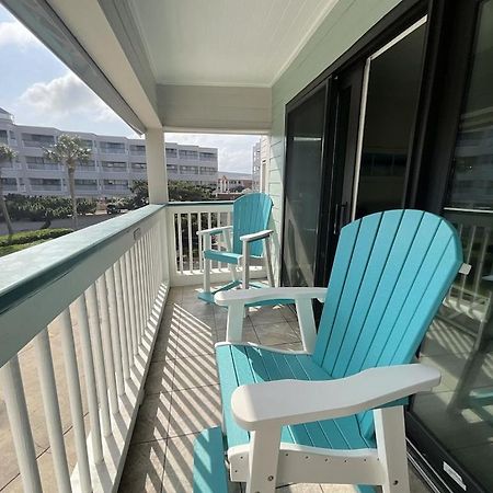 Sun Splashed Condo! Steps To Beach And 2 Pools Galveston Island 외부 사진